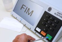 TRE-BA inicia força-tarefa para testar mais de mil urnas eletrônicas focando nas Eleições 2026